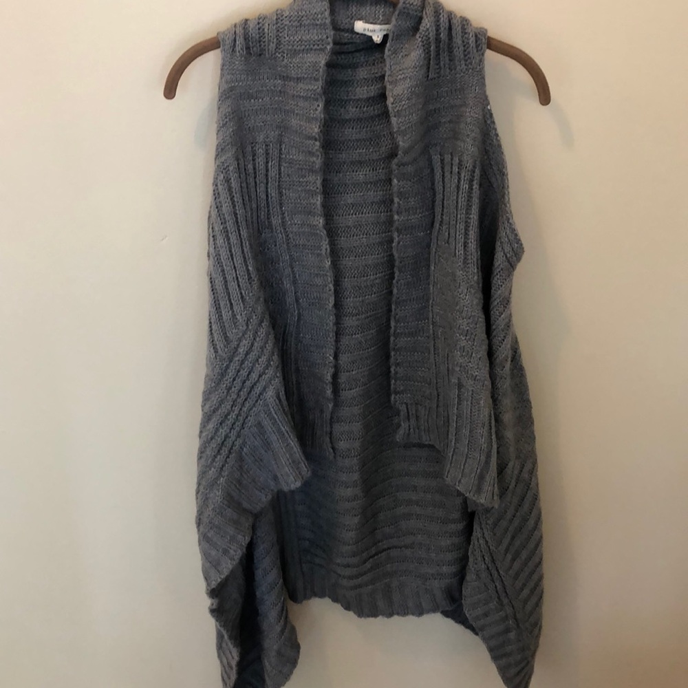 Pink Rose Gray Sweater Vest